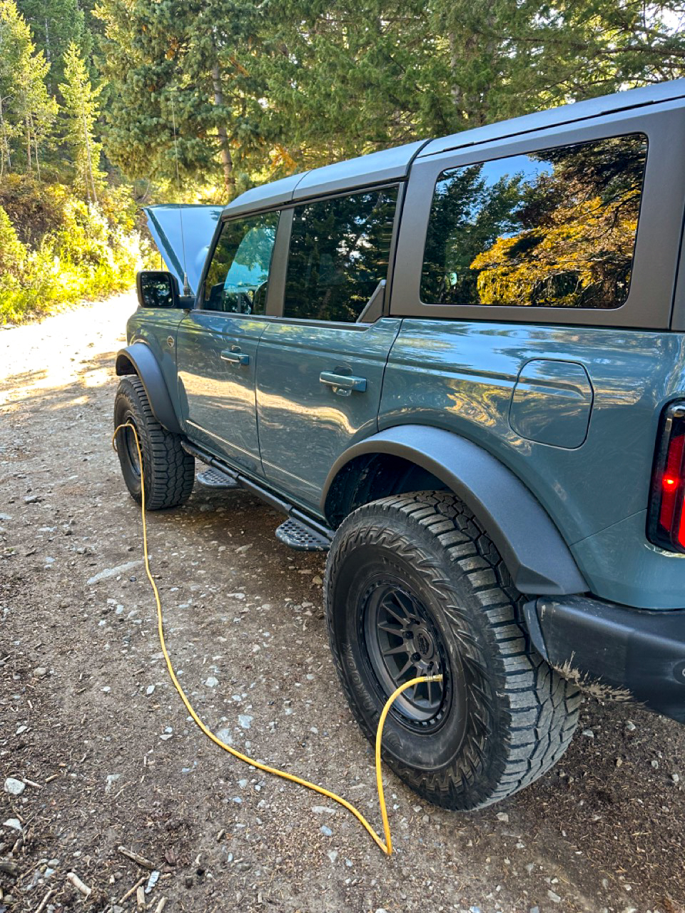 ford bronco air hose connected to tires