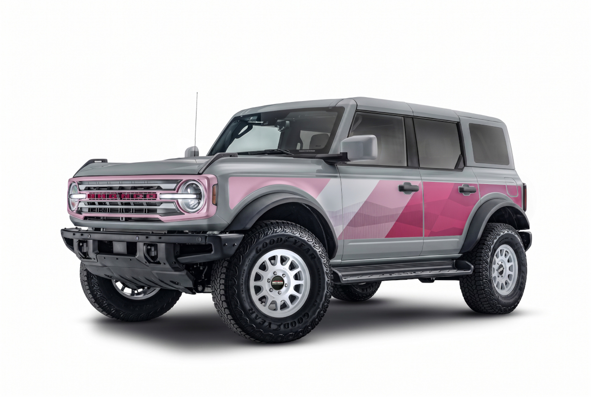 Desert Rising on Avalanche Gray Bronco