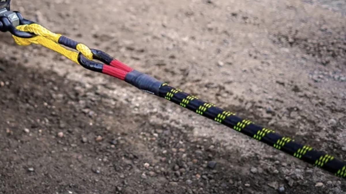 Recovery Basics Soft Shackle vs. Metal Shackle Bronco Nation